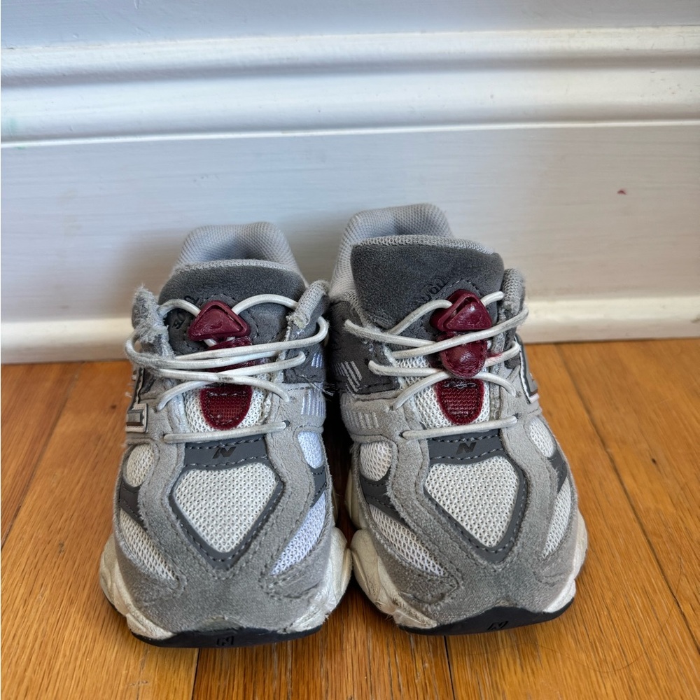 New Balance 9060 Toddler Sneakers Gray Size 7